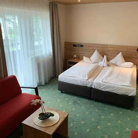 מלון Clubhotel 3*