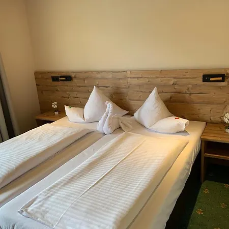 מלון Clubhotel 3*