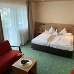 Hotel Clubhotel 3*