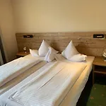 Hotel Clubhotel 3*
