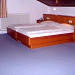 Hotel Clubhotel 3*
